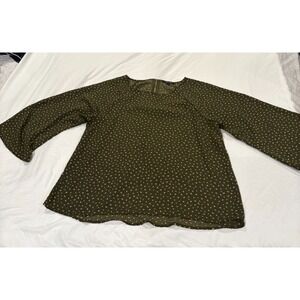 USED PAPERMOON SIZE LARGE BLOUSE - HIGH-LOW HEM, GREEN WITH STAR PRINT